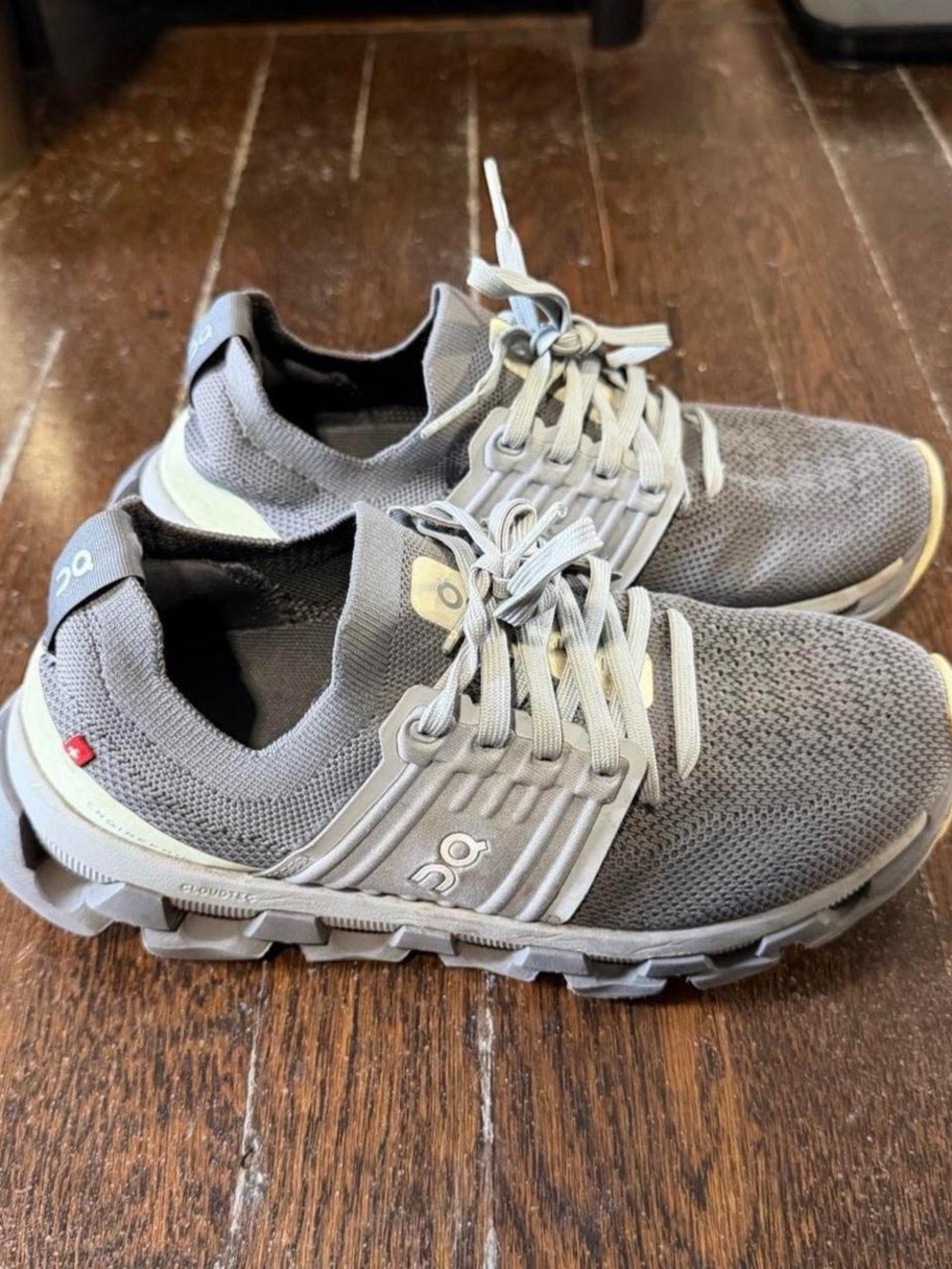 On Running Cloudswift 3 Women’s Sneakers Gray Lace Up